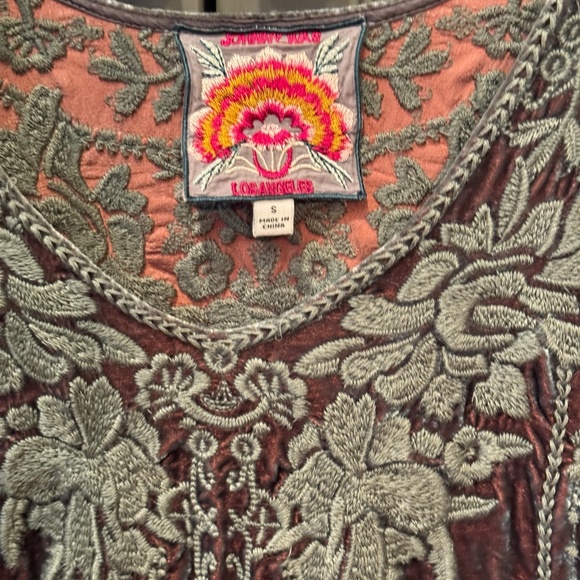 Womens, Johnny Was Velvet Drape Top.  Size: S, Color: Burgandy/Blue - Picture 3 of 5